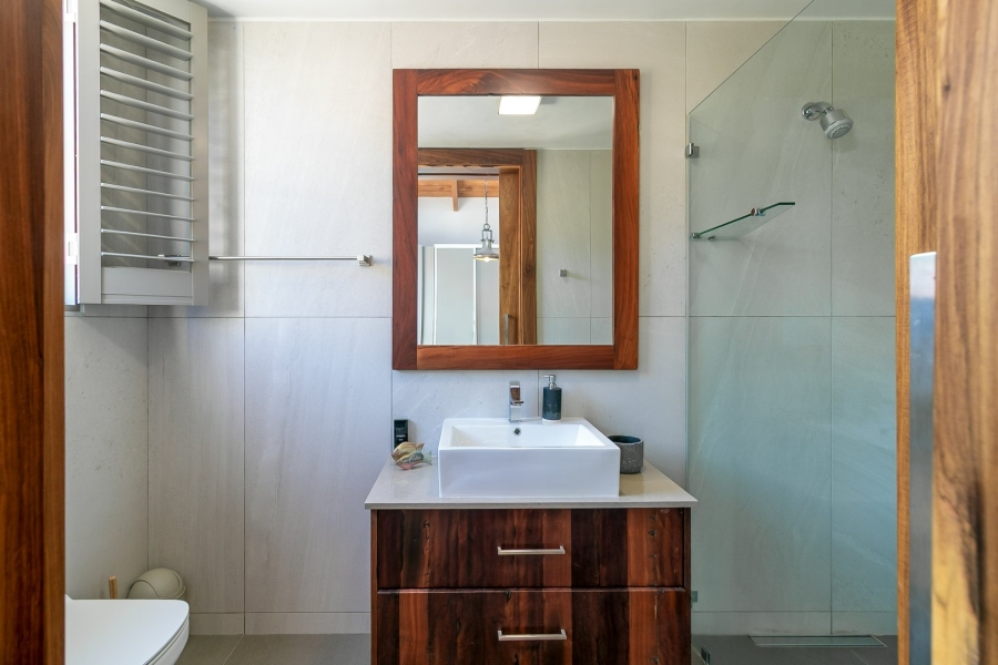 4 Bedroom Property for Sale in Buffalo Bay Western Cape